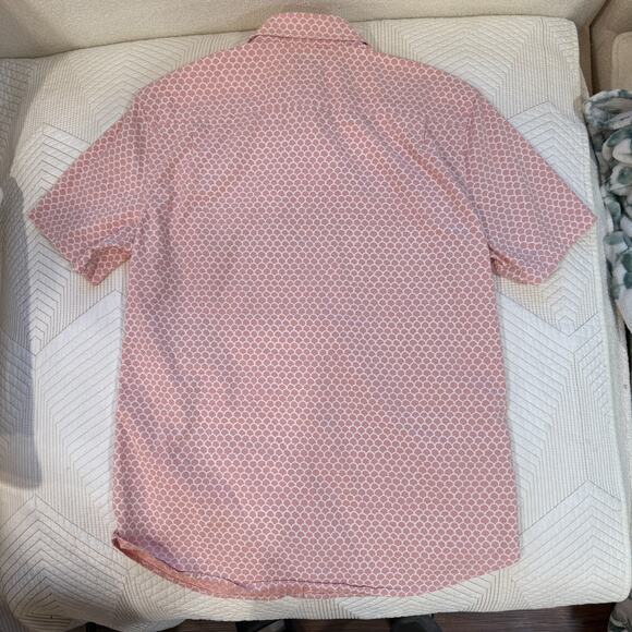 Faherty Organic Cotton Button Down Shirt Men M Pink Scallop Print Resort Wear SS - Picture 2 of 9